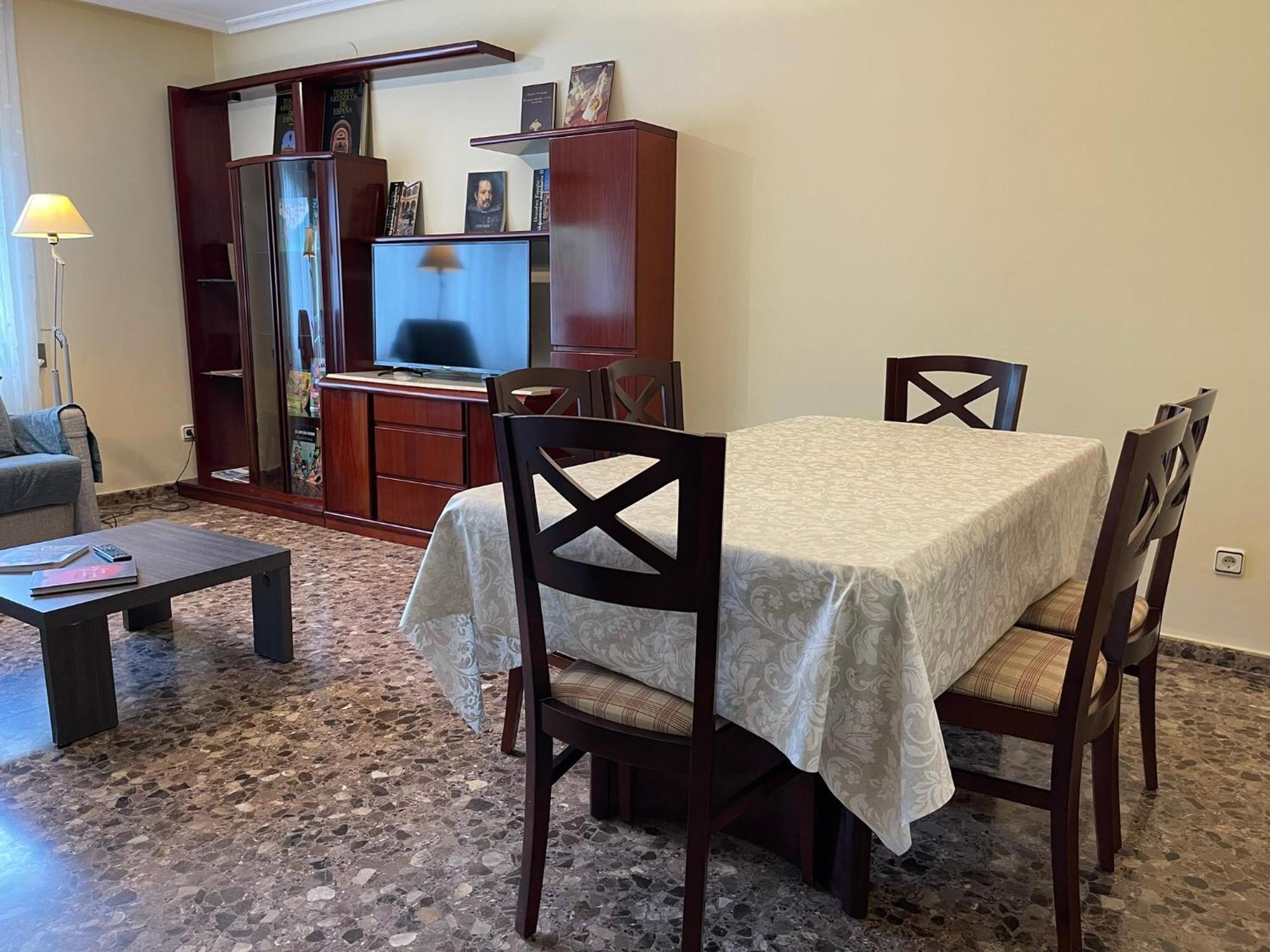 Apartment Vivienda Familiar Junto Plaza Toros De
