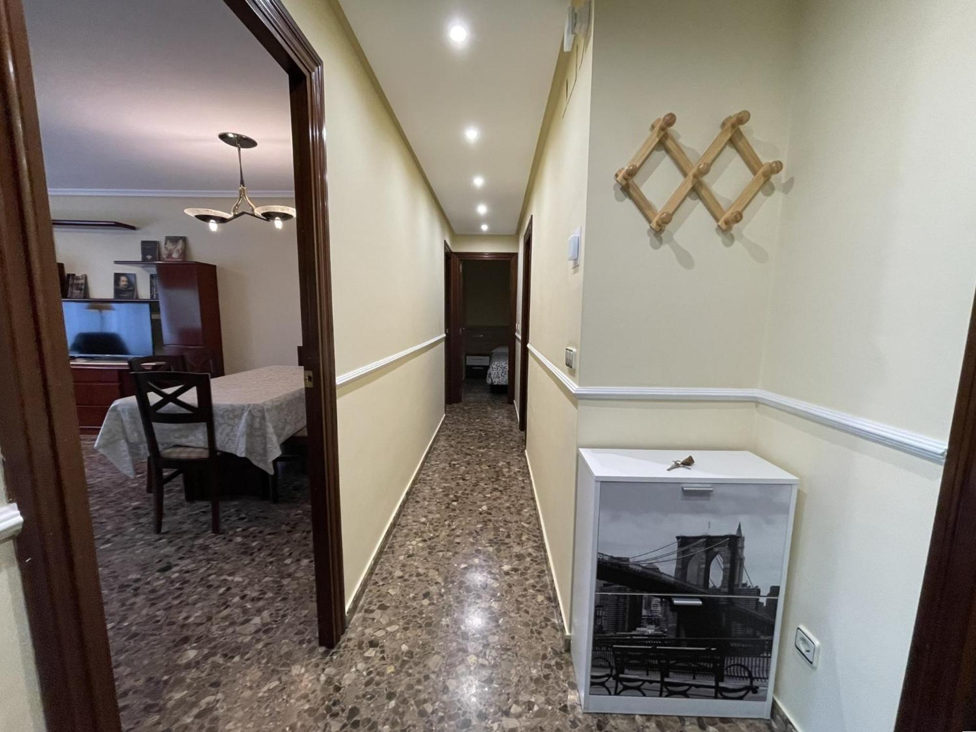 Vivienda Familiar Junto Plaza Toros De
