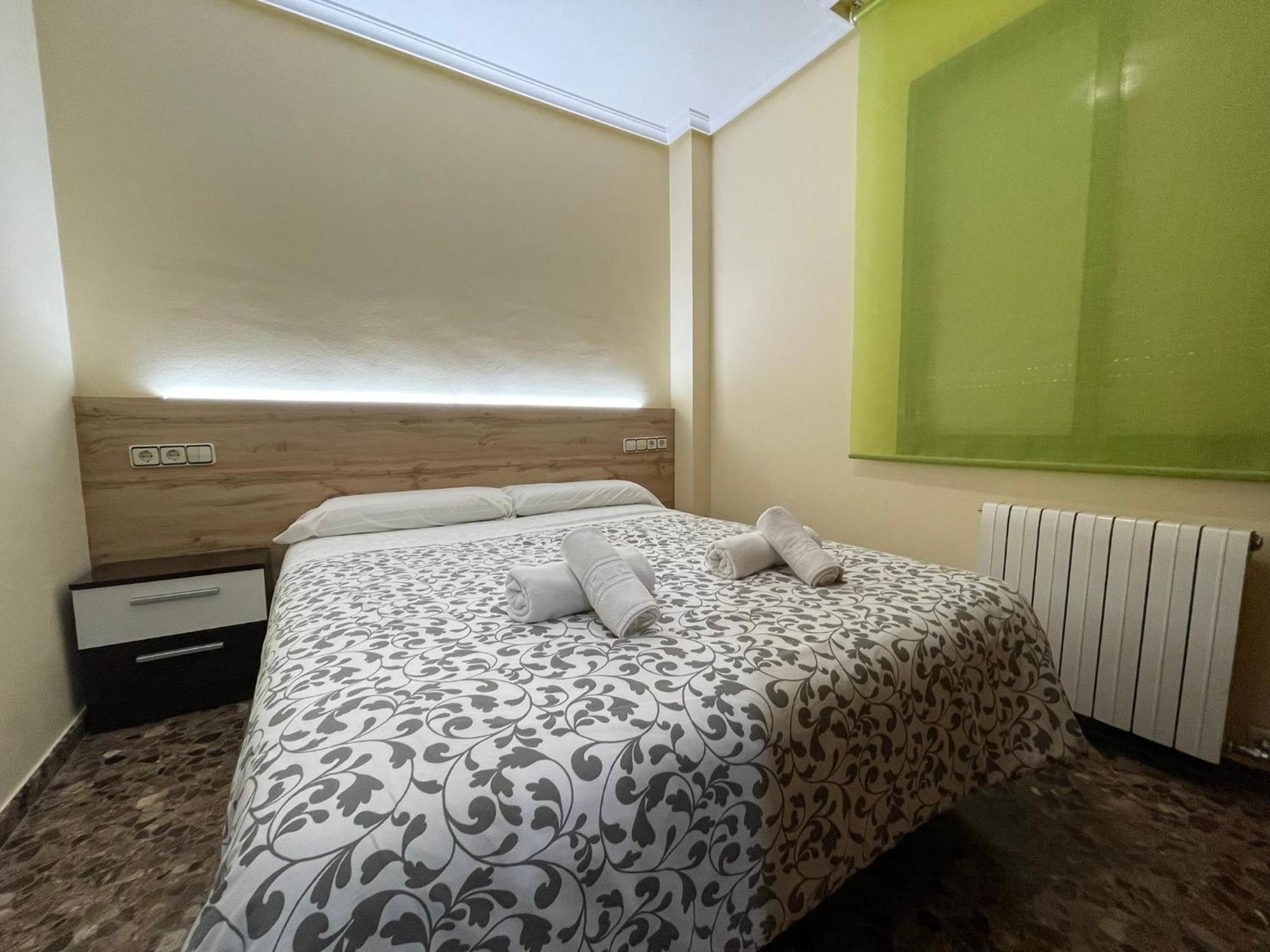 Apartment Vivienda Familiar Junto Plaza Toros De Teruel